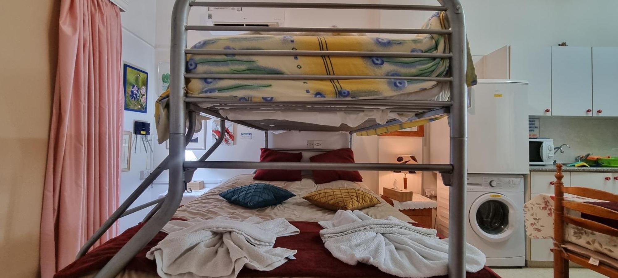 Astrofegia Apartments Near The Sea Agia Marina  外观 照片