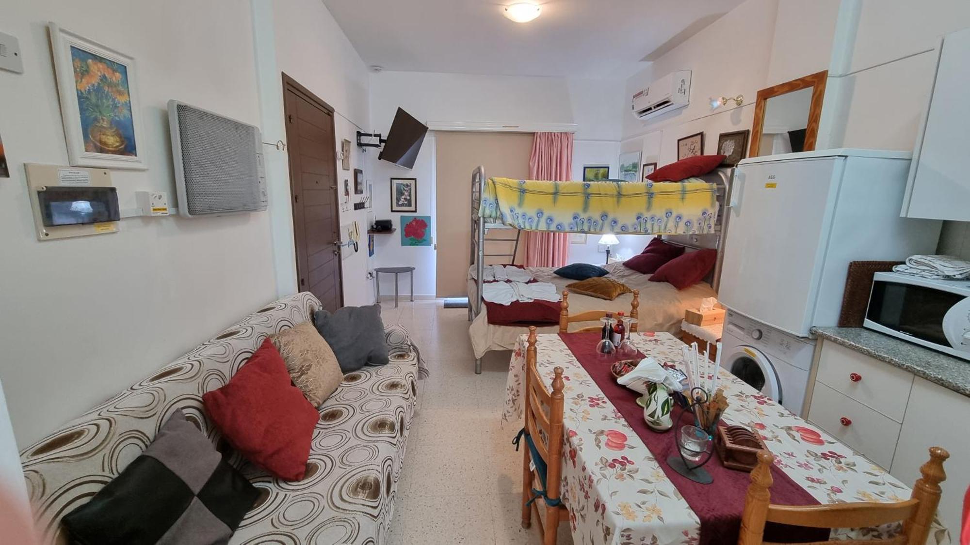 Astrofegia Apartments Near The Sea Agia Marina  外观 照片