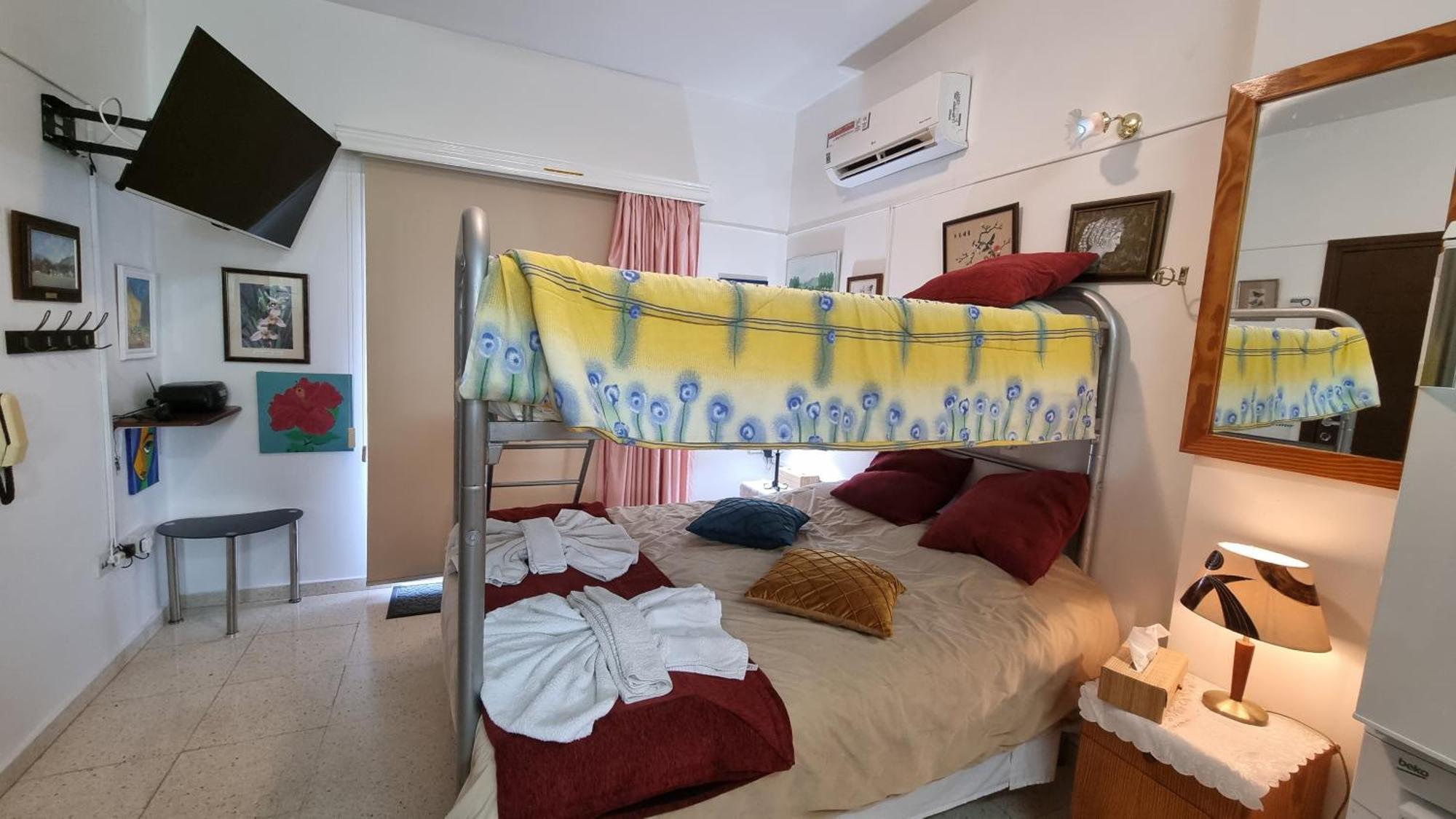 Astrofegia Apartments Near The Sea Agia Marina  外观 照片